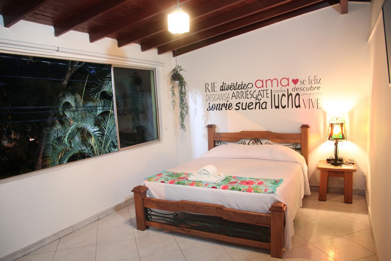 Hotel Casa Malibu メデジン エクステリア 写真